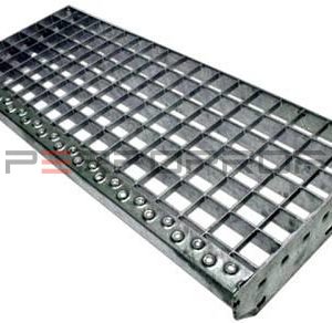 Ступени из прессованного настила P 1200х305х40/40х3 
