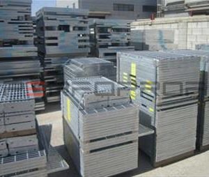 Лестничная ступень SР 34х38/30х2 Zn, длина: 600/240 мм 